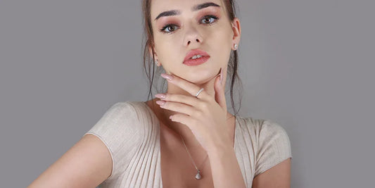 Ultimate Guide On How To Buy Diamond Earrings